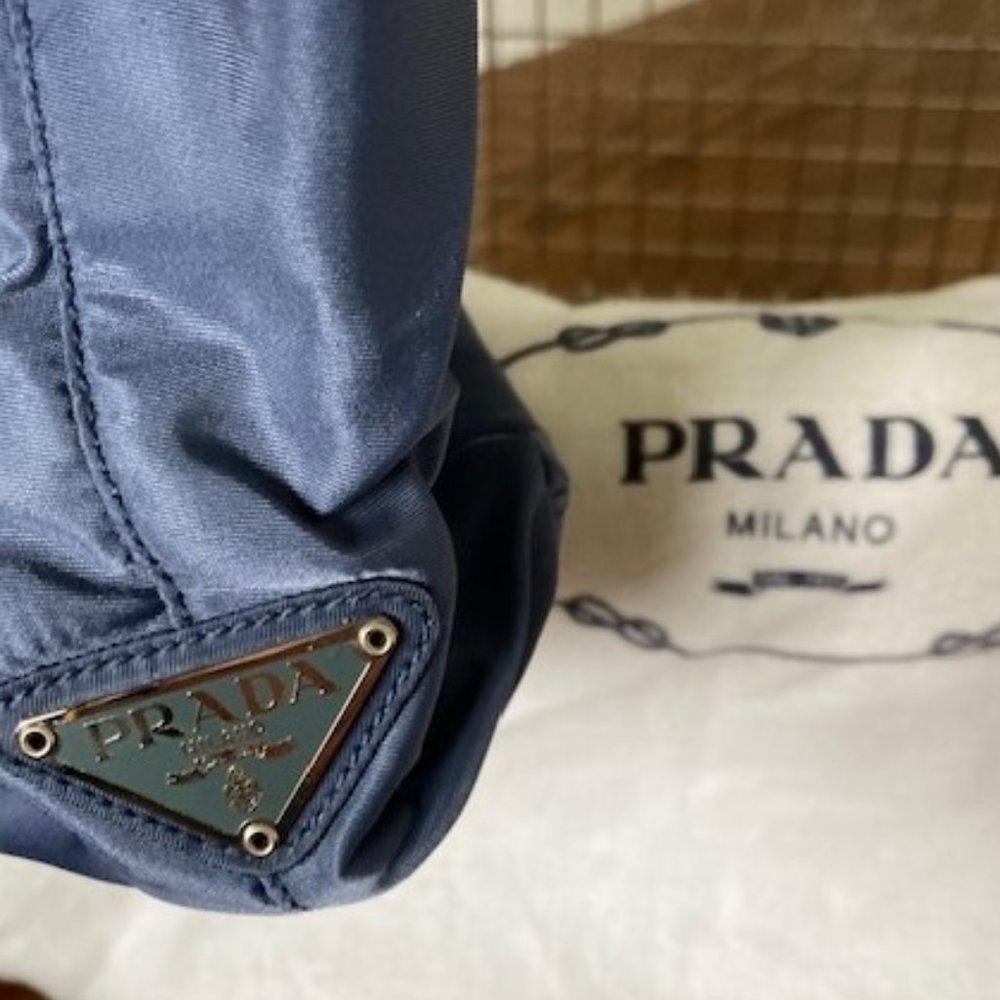 Prada handbag/ Gunmetal with Plastic Clear Handle MINT Condition